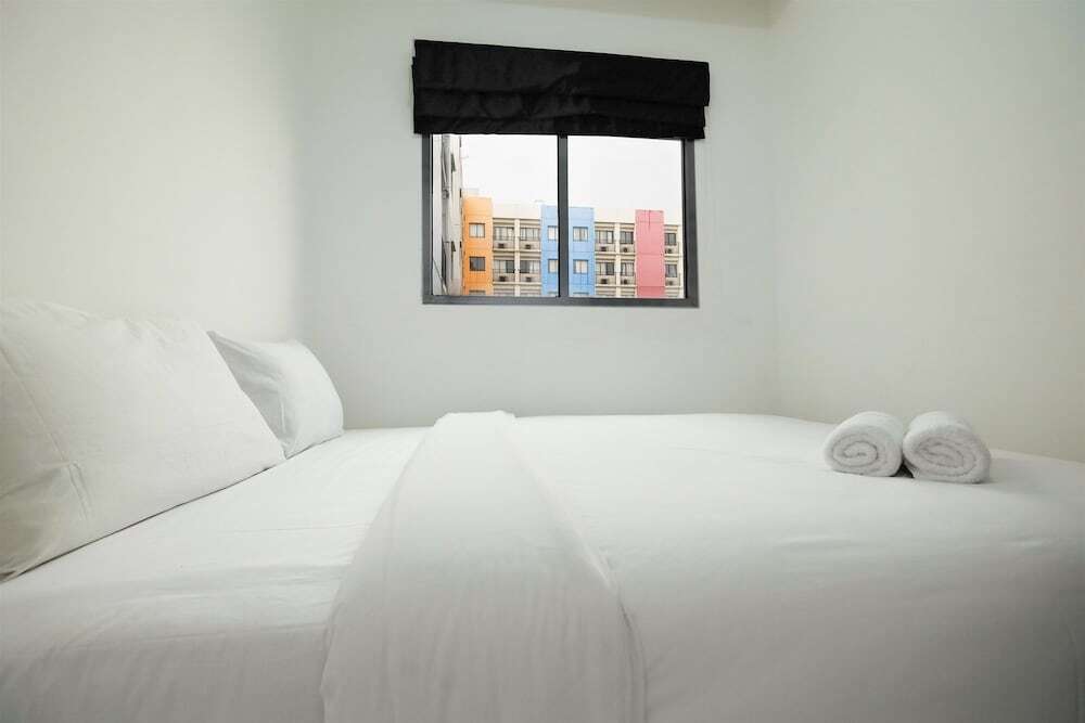 Куруг: 2 Bedroom Paragon Village Apartment by Travelio