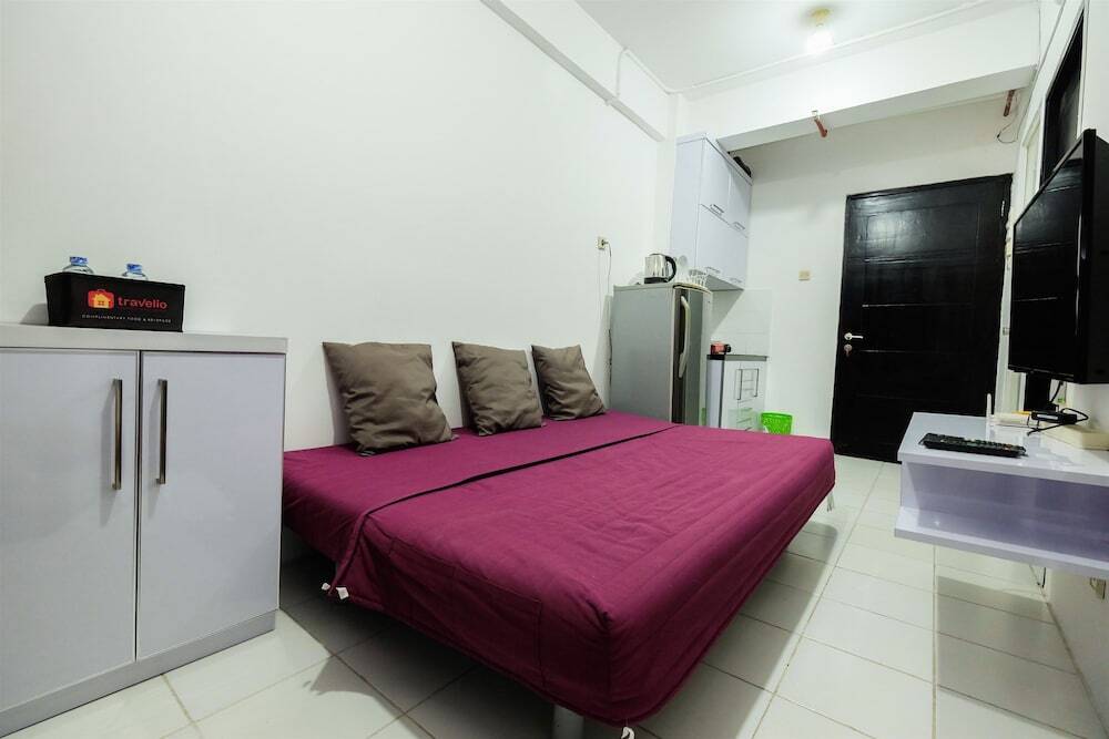 Куруг: 2 Bedroom Paragon Village Apartment by Travelio