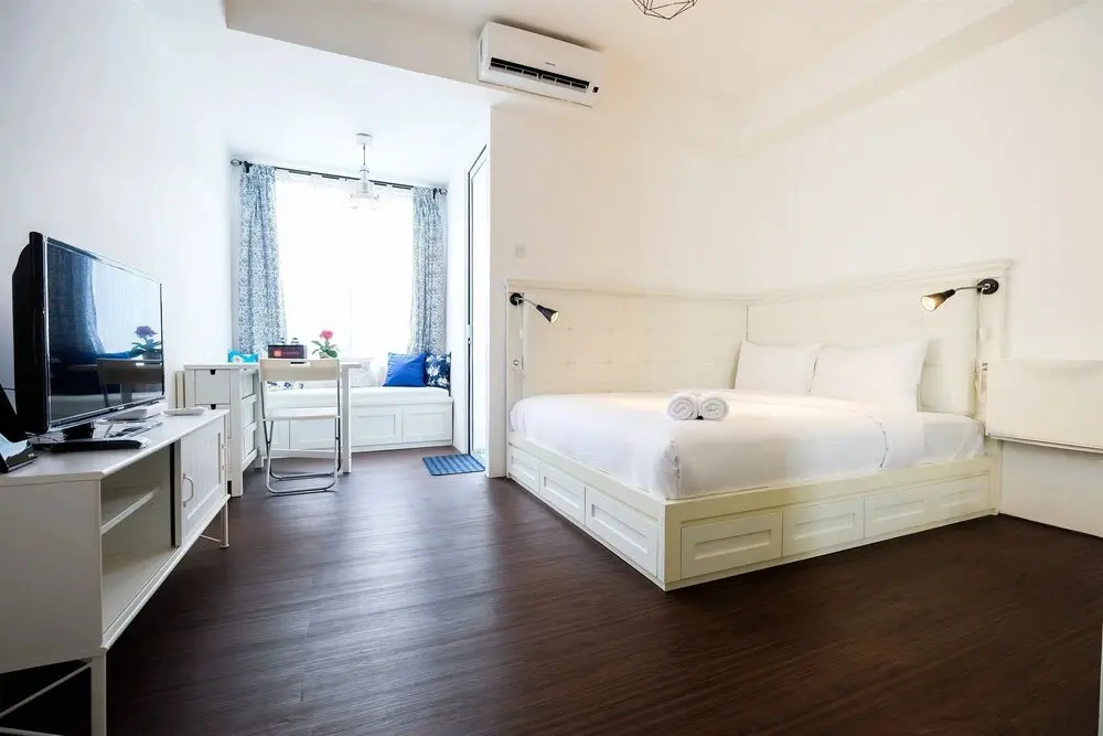 Джакарта: Minimalist Studio at Bassura City Apartment By Travelio
