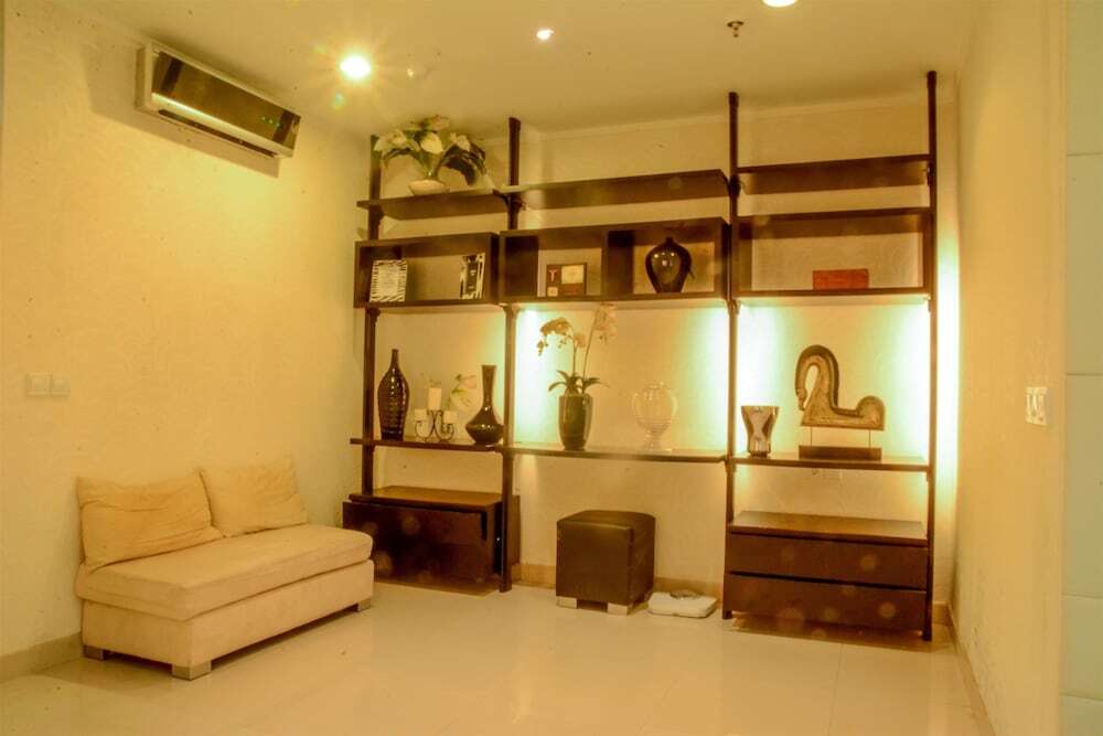 Джакарта: 2 Bedrooms Apartment at Sahid Residence by Travelio