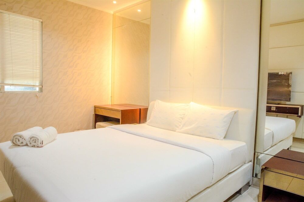 Джакарта: 2 Bedrooms Apartment at Sahid Residence by Travelio