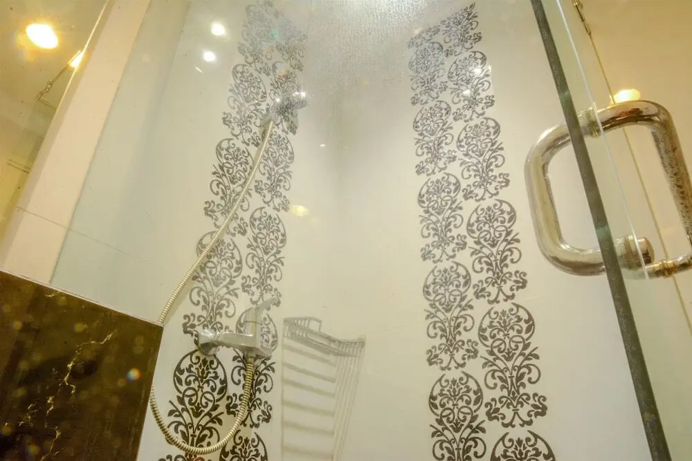 Джакарта: 2 Bedrooms Apartment at Sahid Residence by Travelio