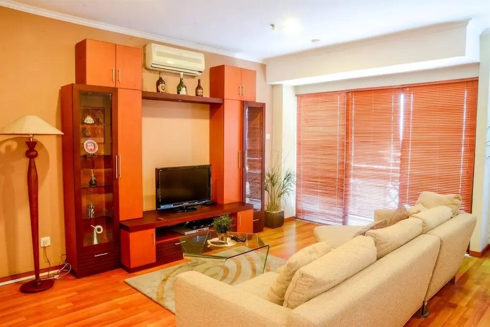 Джакарта: 1 Bedroom at Puri Garden Apartment by Travelio