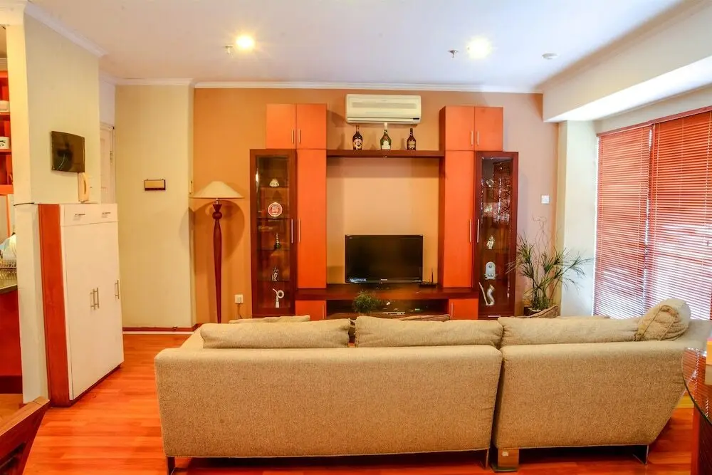 Джакарта: 1 Bedroom at Puri Garden Apartment by Travelio