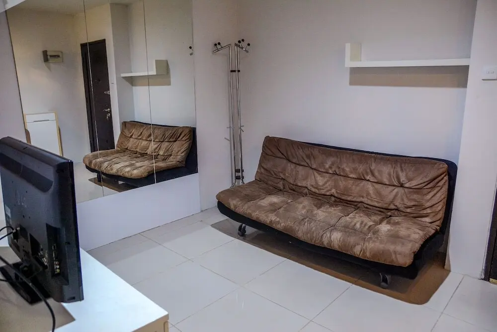 Джакарта: 1 Bedroom at Cosmo Mansion Apartment by Travelio