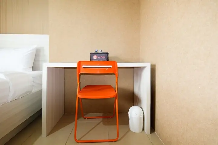 Тангеранг: Studio Room at The Medina Apartment