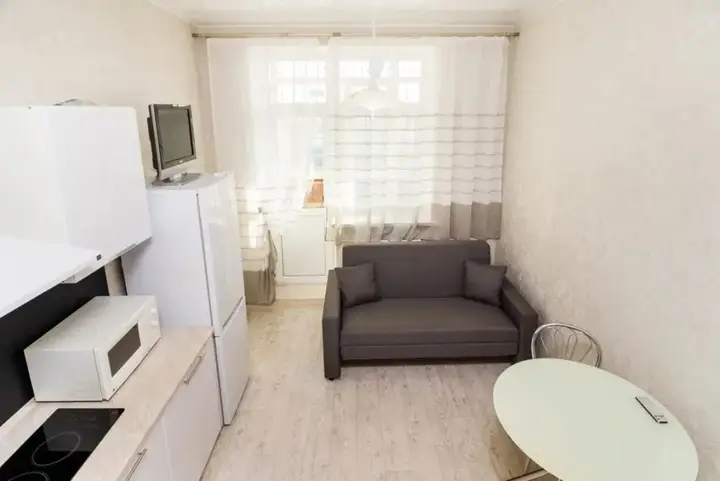 Тюмень: Apartment on Malygina 90