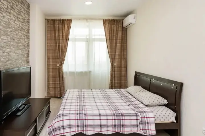 Тюмень: Apartment on Malygina 90