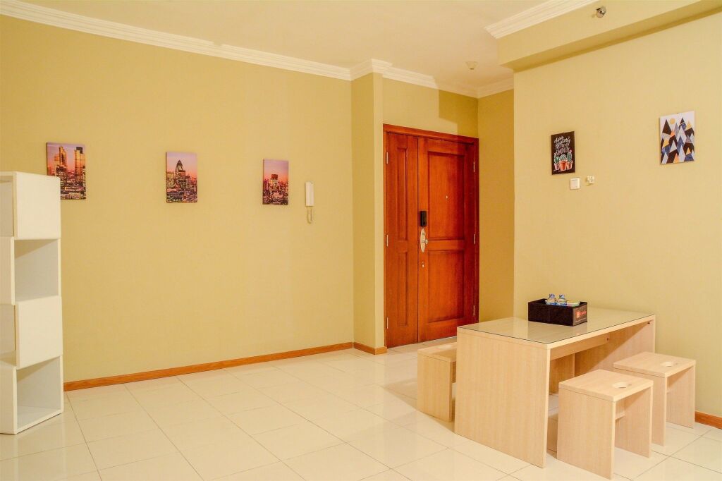 Джакарта: 3 Bedrooms Apartment Grand Palace Kemayoran by Travelio