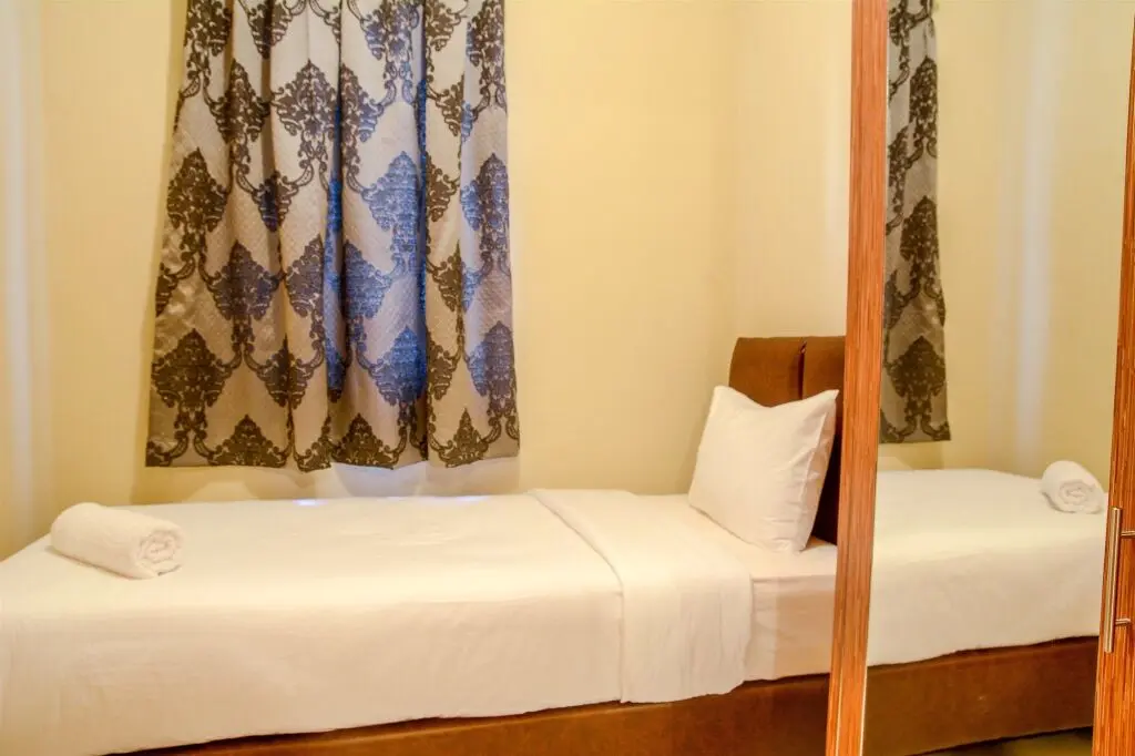 Джакарта: 3 Bedrooms Apartment Grand Palace Kemayoran by Travelio