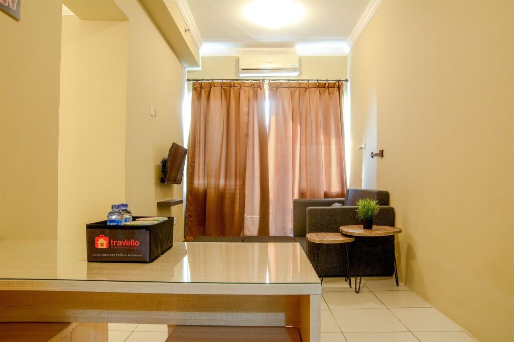 Джакарта: 3 Bedrooms Plus Apartment Grand Palace by Travelio