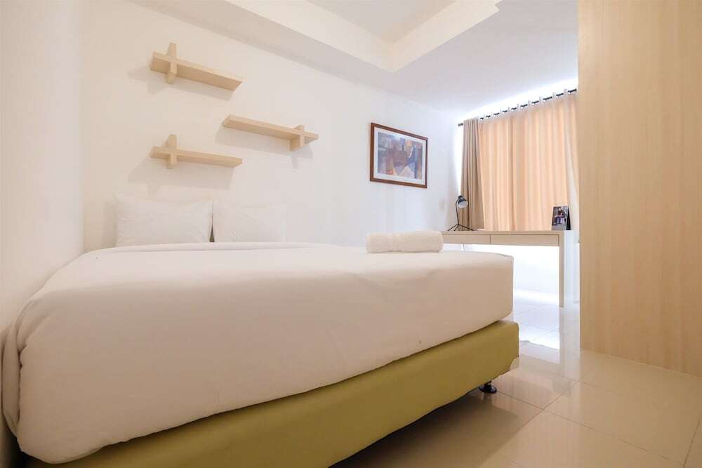 Джакарта: Spacious 2 Bedroom at Bassura City Apartment By Travelio
