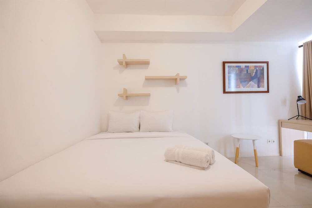 Джакарта: Spacious 2 Bedroom at Bassura City Apartment By Travelio