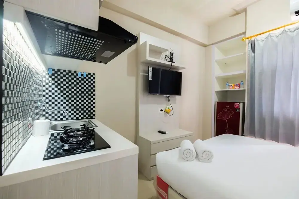 Джакарта: Studio at Green Pramuka City Serene Apartment Living By Travelio