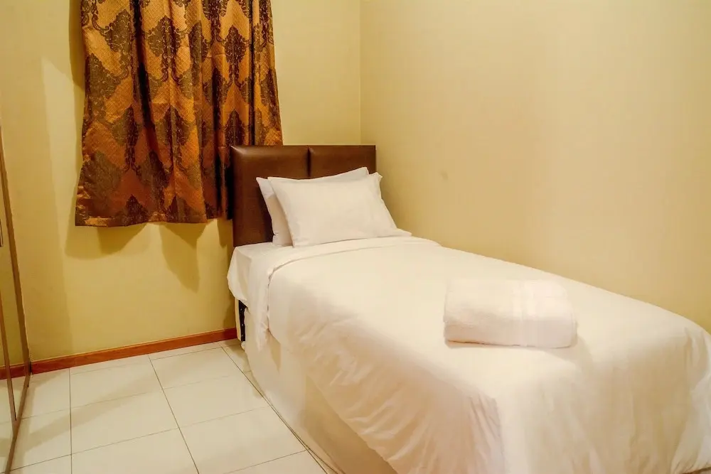 Джакарта: 2 Bedrooms Grand Palace Apartment Kemayoran by Travelio