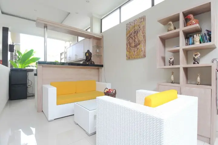 Санур Кайя: Airy Sanur Bypass Ngurah Rai Gang Merpati 7B Bali