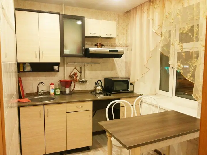 Тюмень: Na Melnikayte 95 Apartment