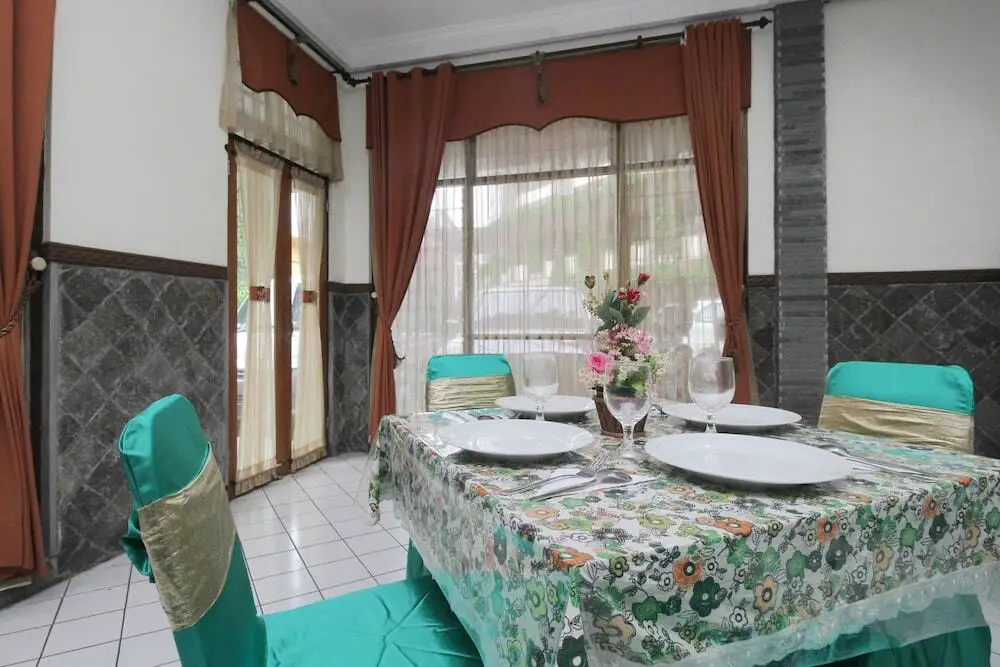 Airy Kaliwates Gajah Mada 233 Jember — фото 1