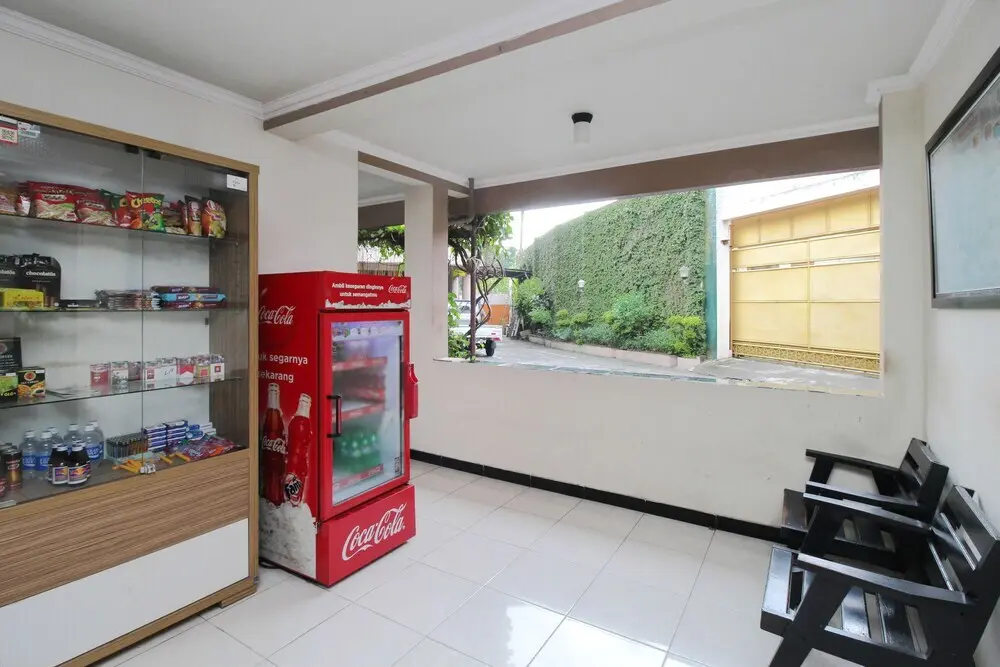 Джембер: Airy Kaliwates Gajah Mada 233 Jember