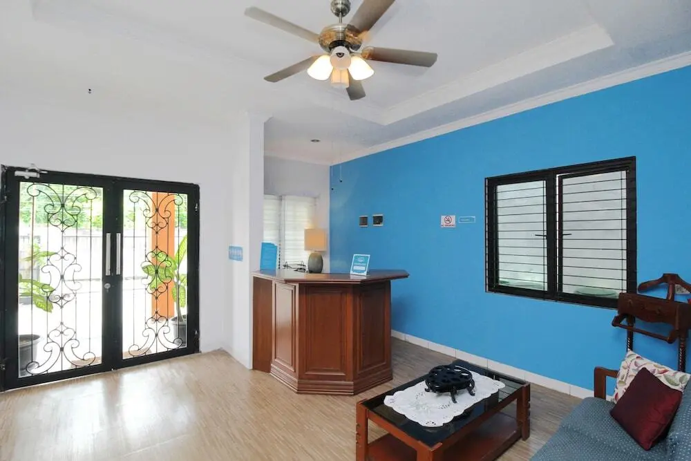 Джакарта: Airy Eco Syariah Fatmawati Abuserin 11 Jakarta