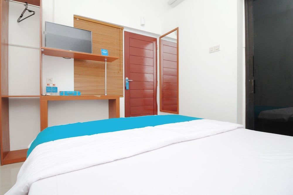 Семаранг: Airy Bandara Ahmad Yani WR Supratman 388 Semarang