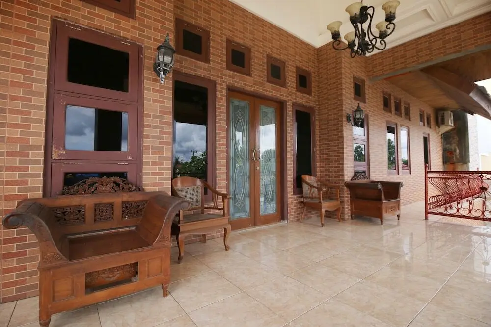Кендари: Airy Baruga DI Panjaitan 339 Kendari