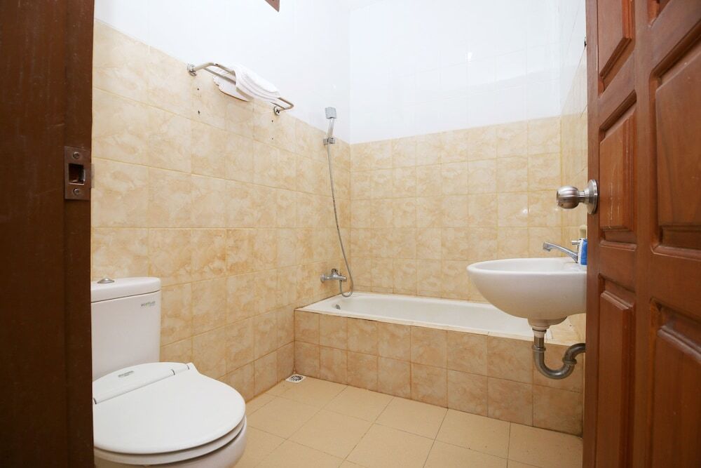Кендари: Airy Baruga DI Panjaitan 339 Kendari