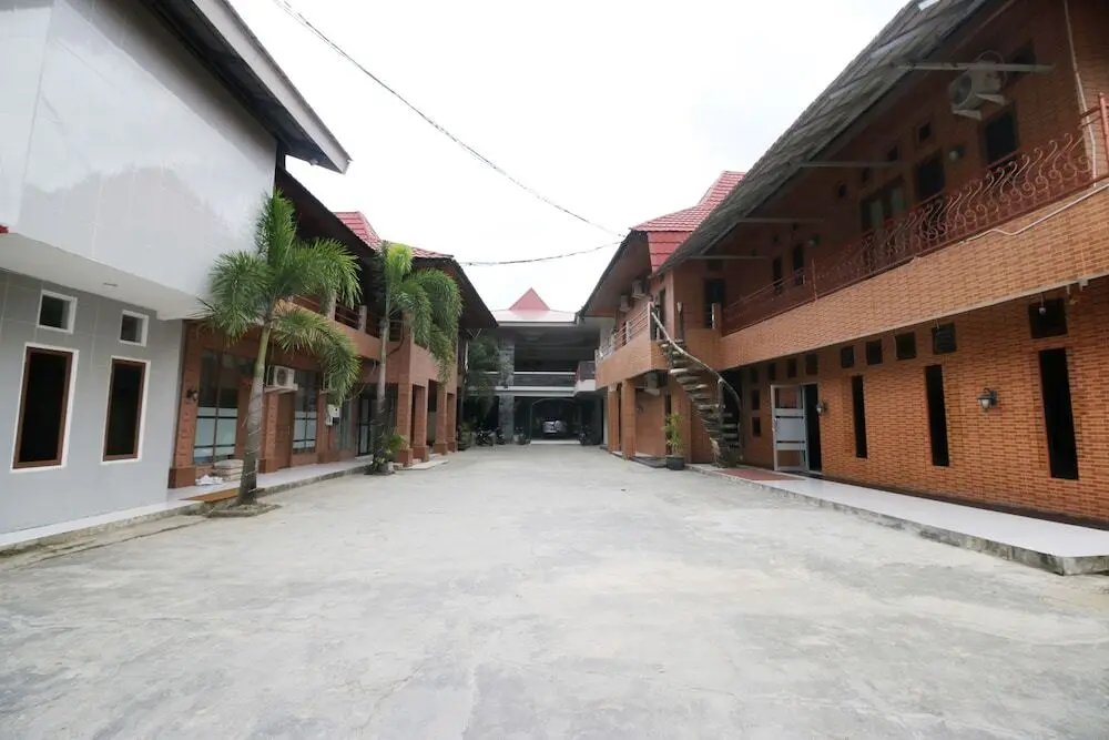 Кендари: Airy Baruga DI Panjaitan 339 Kendari