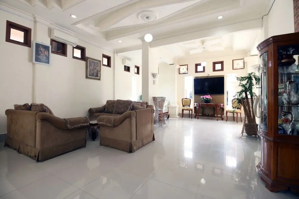 Кендари: Airy Baruga DI Panjaitan 339 Kendari