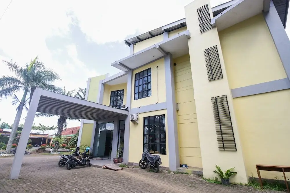 Маланг: Airy Singosari Raya Mondoroko 1 Malang