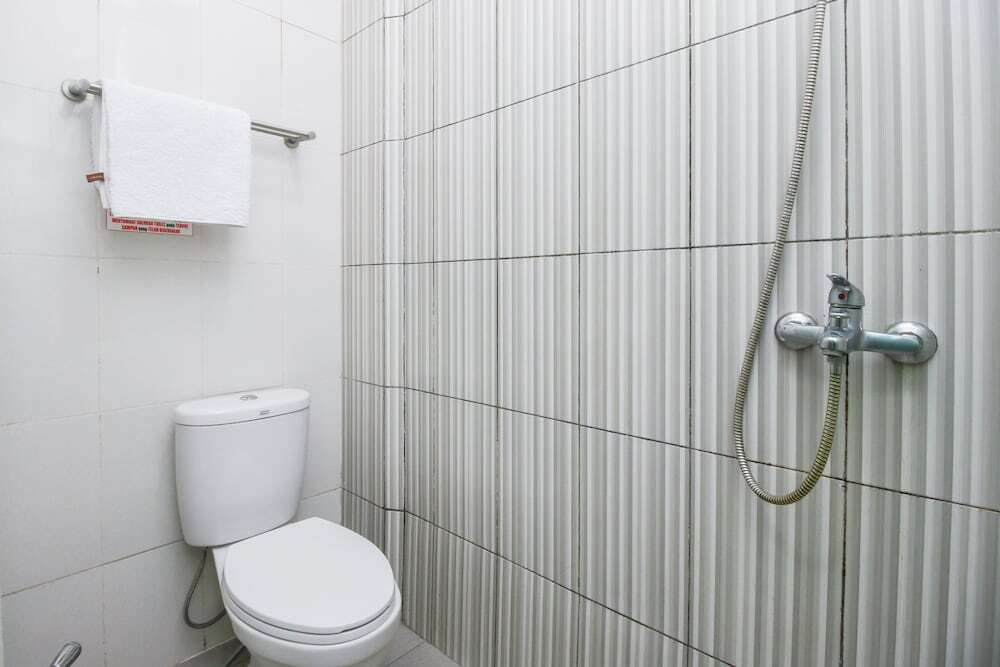Южный Тангеранг: Airy Eco BSD Serpong Lavionda Raya 30 Tangerang