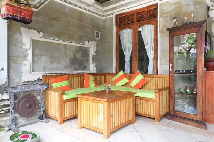 Каликбукбук: Airy Buleleng Laviana Kalibukbuk Singaraja Bali