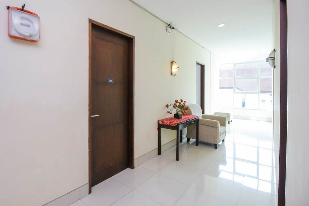 Джакарта: Airy Blok M Melawai Sepuluh 12 Jakarta