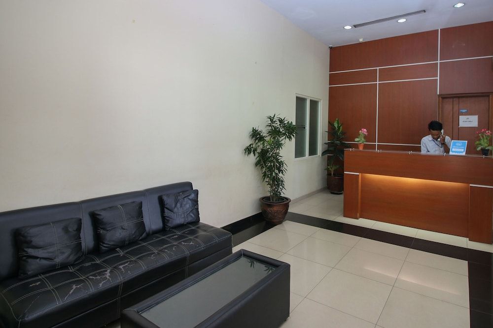 Депок: Airy Beji Margonda Raya 88 Depok