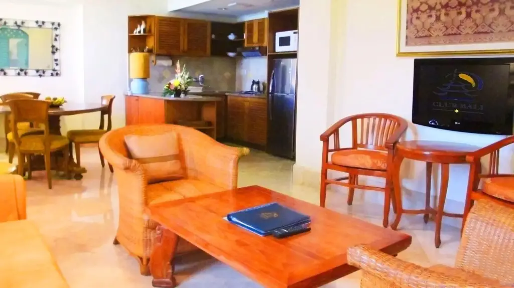 Кута: Club Bali Family Suites @Legian Beach