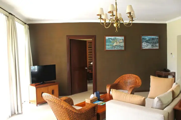 Мангсит: Mangsit Suites by Holiday Resort Lombok