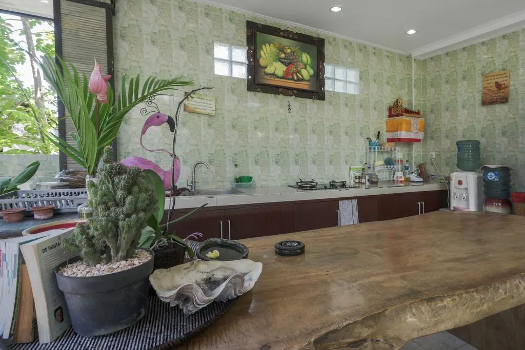 Чангу: Bali Made Guest House