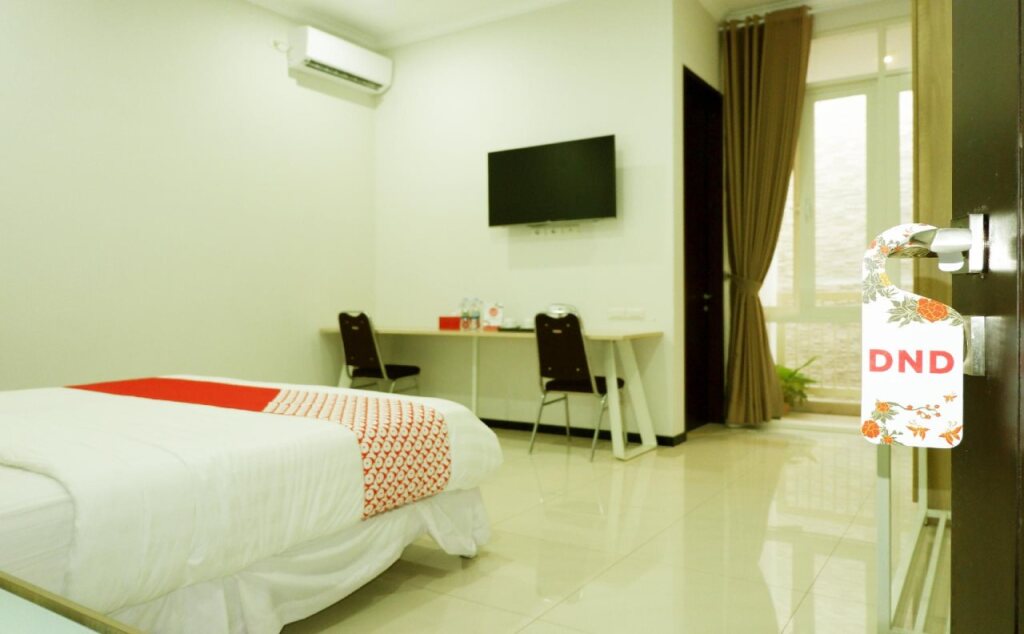 Маланг: OYO 493 Permata Jingga AA 19 Boutique Syariah