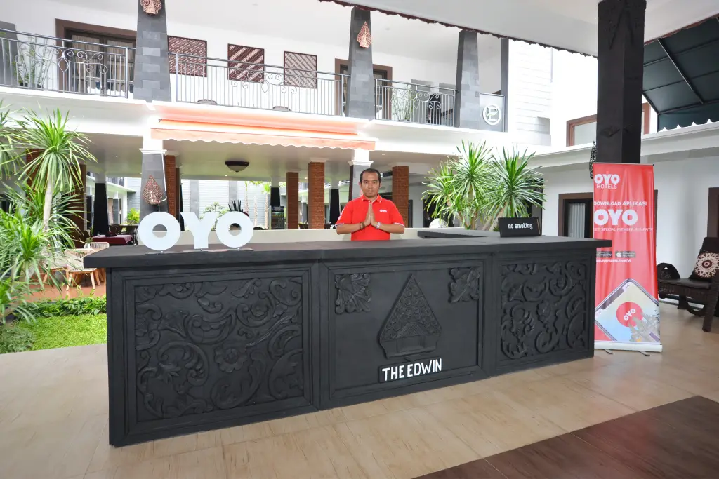 Батуретно: OYO 611 The Edwin Syariah