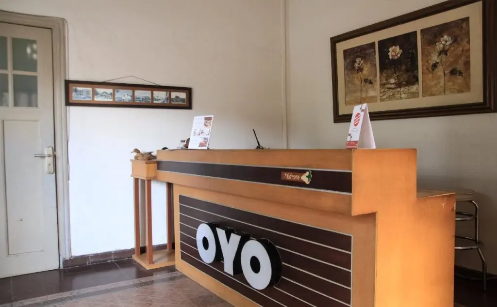 Бандунг: De' Tropis Family Guest House