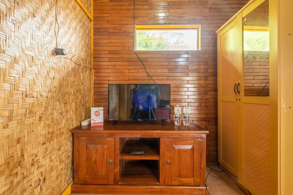 Пацет: OYO 705 Puncak Darajat Resort