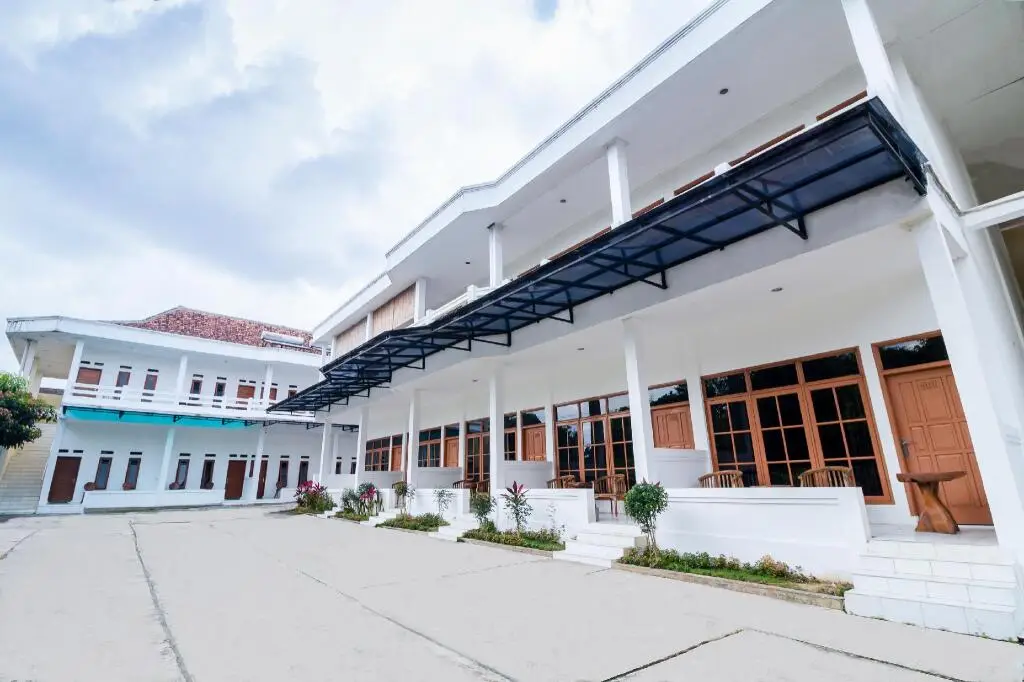 Барос: OYO 688 Grand Pakidulan Hotel