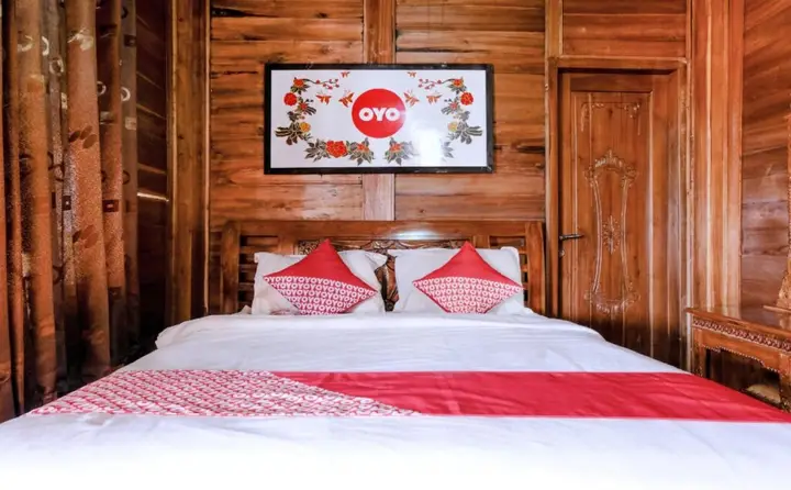 Бату: Capital O 892 Grand Pujon View Hotel And Resort
