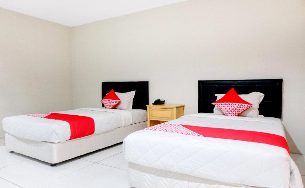 Бату: Capital O 892 Grand Pujon View Hotel And Resort