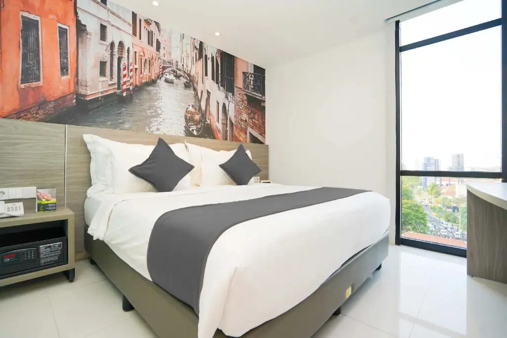 Сурабая: The Life Styles Hotel Surabaya