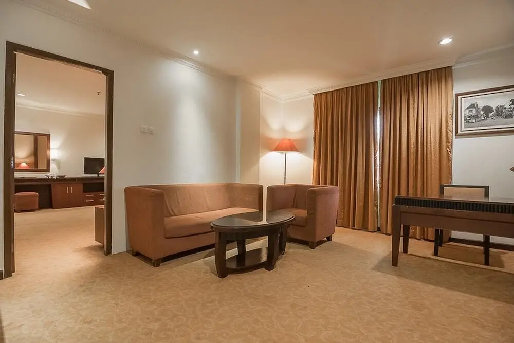 Семаранг: RedDoorz Premium Syariah @ Semarang City Center
