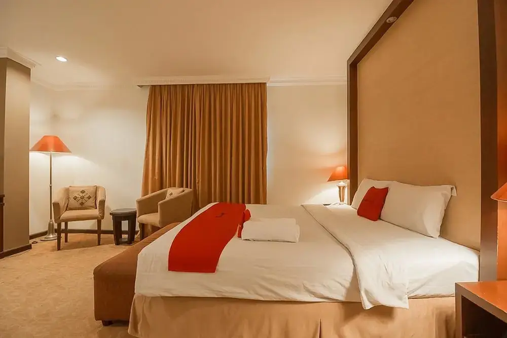 Семаранг: RedDoorz Premium Syariah @ Semarang City Center