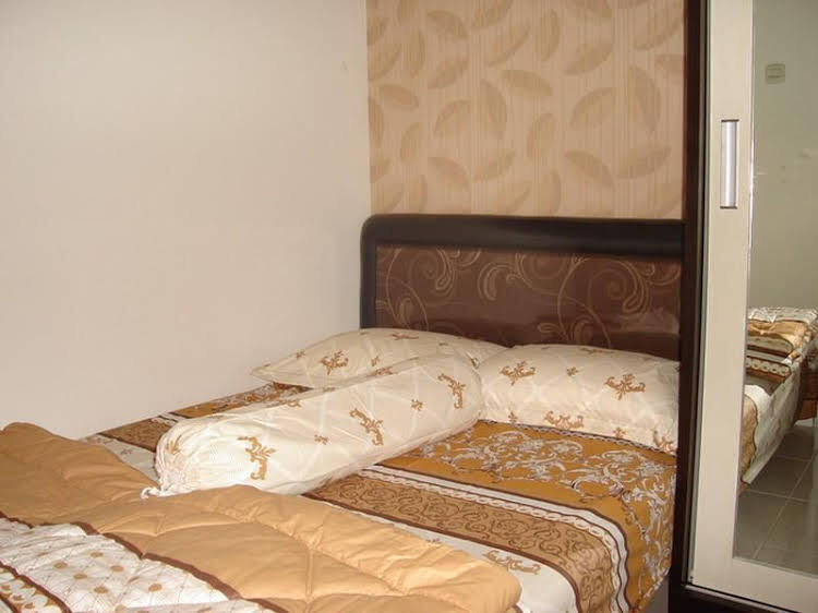 Сурабая: Apartment Puncak Permai