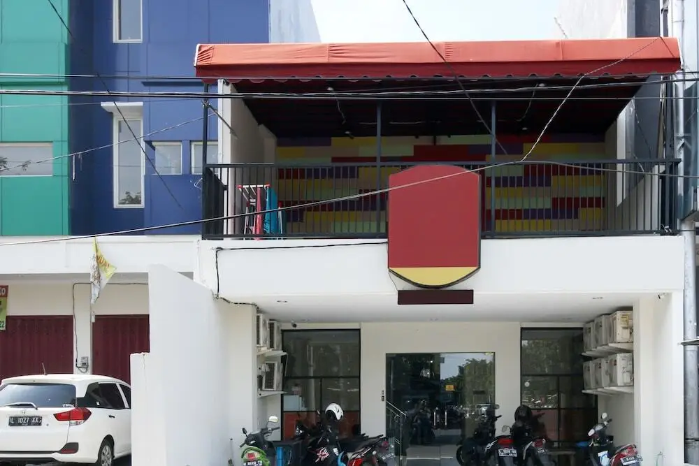 Сурабая: Airy Rungkut Madya M1 Surabaya