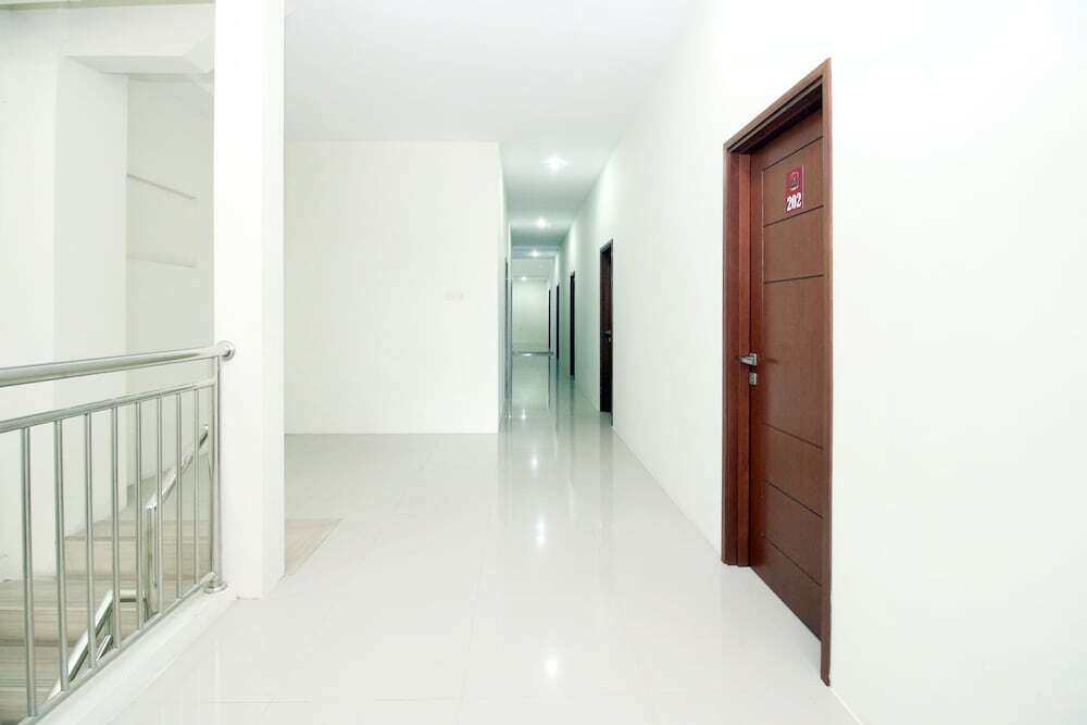 Сурабая: Airy Rungkut Madya M1 Surabaya